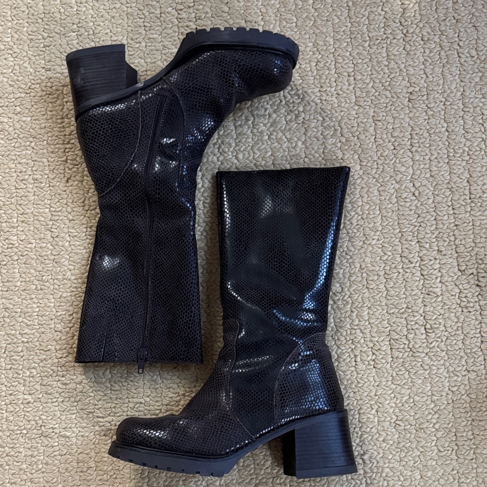 Aldo 90’s Square Toe Boots size 39